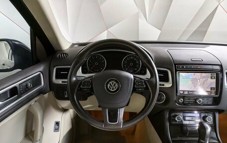 Volkswagen Touareg III, 2017 год, 3 375 000 рублей, 15 фотография