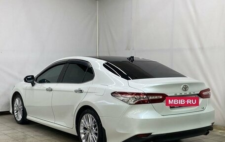 Toyota Camry, 2019 год, 3 000 000 рублей, 7 фотография