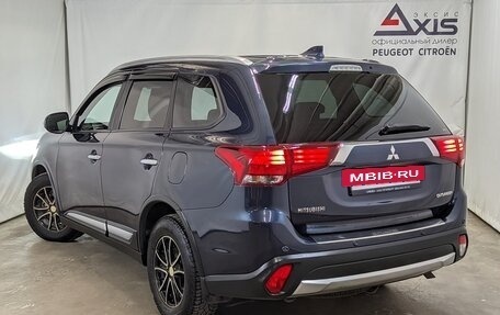 Mitsubishi Outlander III рестайлинг 3, 2017 год, 2 180 000 рублей, 4 фотография