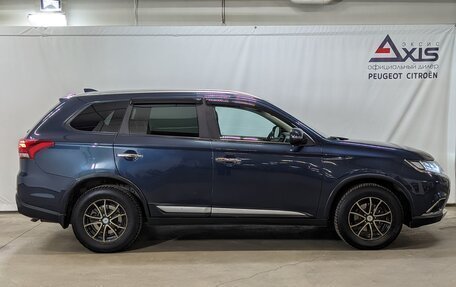 Mitsubishi Outlander III рестайлинг 3, 2017 год, 2 180 000 рублей, 6 фотография