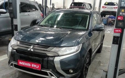 Mitsubishi Outlander III рестайлинг 3, 2021 год, 2 335 000 рублей, 1 фотография