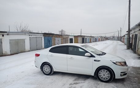 KIA Rio III рестайлинг, 2016 год, 925 000 рублей, 2 фотография