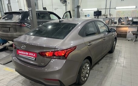 Hyundai Solaris II рестайлинг, 2019 год, 1 395 000 рублей, 2 фотография