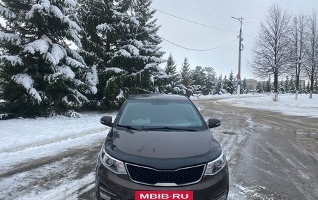 KIA Rio III рестайлинг, 2015 год, 1 050 000 рублей, 6 фотография