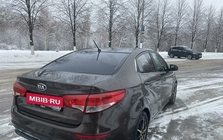 KIA Rio III рестайлинг, 2015 год, 1 050 000 рублей, 10 фотография