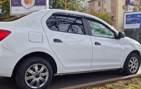 Renault Logan II, 2016 год, 590 000 рублей, 7 фотография