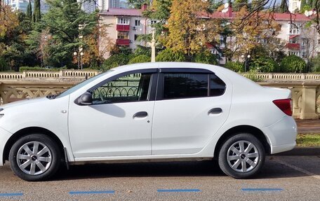 Renault Logan II, 2016 год, 590 000 рублей, 13 фотография