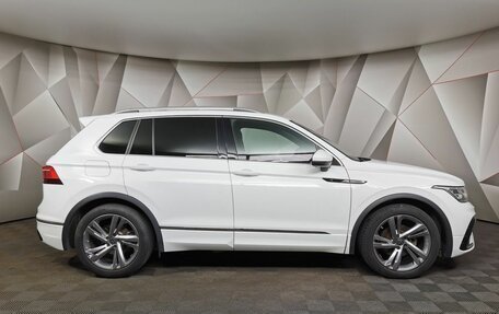 Volkswagen Tiguan II, 2021 год, 4 599 700 рублей, 6 фотография