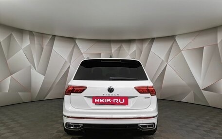 Volkswagen Tiguan II, 2021 год, 4 599 700 рублей, 8 фотография