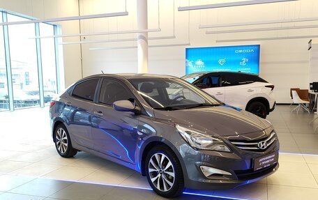 Hyundai Solaris II рестайлинг, 2015 год, 1 195 000 рублей, 3 фотография