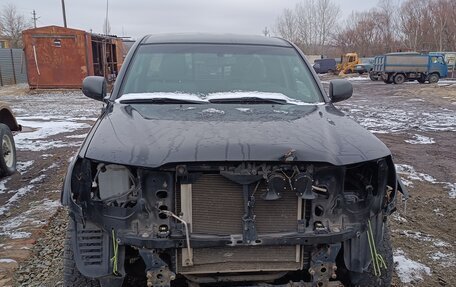 Toyota Tacoma III, 2010 год, 2 000 000 рублей, 1 фотография