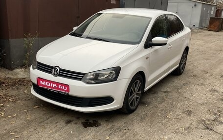 Volkswagen Polo VI (EU Market), 2011 год, 850 000 рублей, 1 фотография