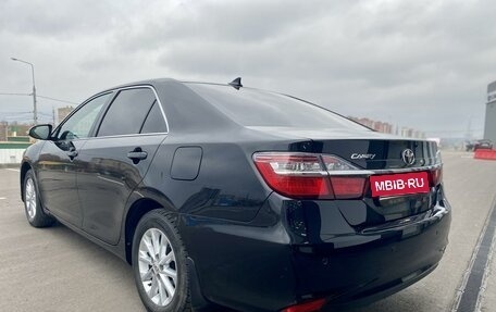 Toyota Camry, 2017 год, 2 695 000 рублей, 10 фотография