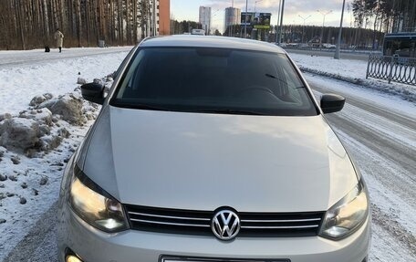 Volkswagen Polo VI (EU Market), 2014 год, 1 299 000 рублей, 2 фотография