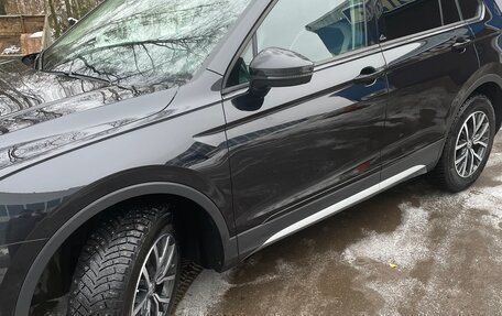 Volkswagen Tiguan II, 2018 год, 2 850 000 рублей, 4 фотография