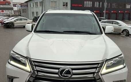 Lexus LX III, 2016 год, 6 900 000 рублей, 3 фотография