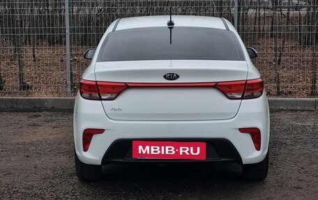 KIA Rio IV, 2017 год, 1 350 000 рублей, 6 фотография