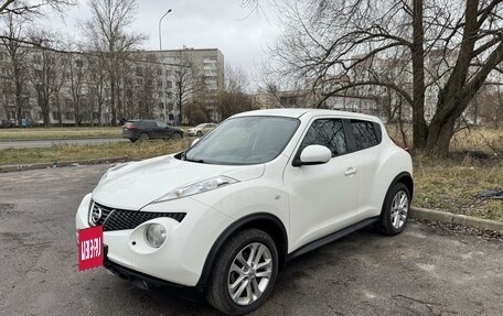 Nissan Juke II, 2011 год, 995 000 рублей, 3 фотография