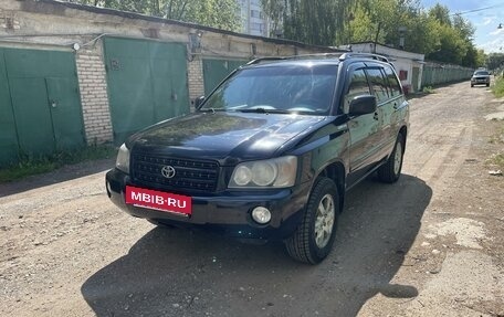 Toyota Highlander III, 2001 год, 999 999 рублей, 2 фотография