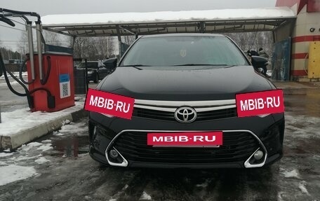 Toyota Camry, 2015 год, 1 950 000 рублей, 4 фотография