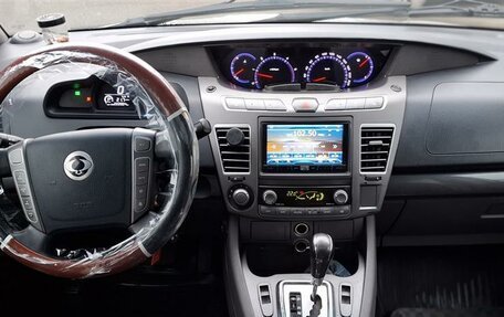 SsangYong Stavic, 2014 год, 1 200 000 рублей, 2 фотография