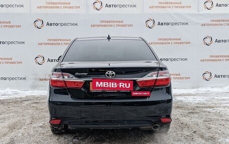 Toyota Camry, 2017 год, 2 590 000 рублей, 9 фотография