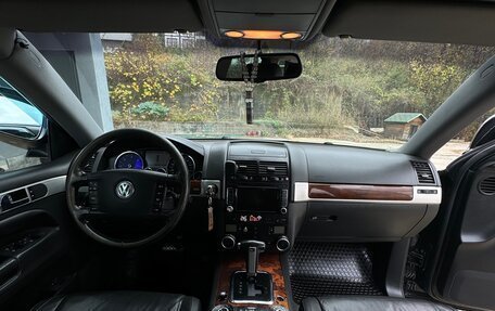 Volkswagen Touareg III, 2007 год, 1 550 000 рублей, 34 фотография