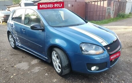 Volkswagen Golf V, 2004 год, 450 000 рублей, 2 фотография