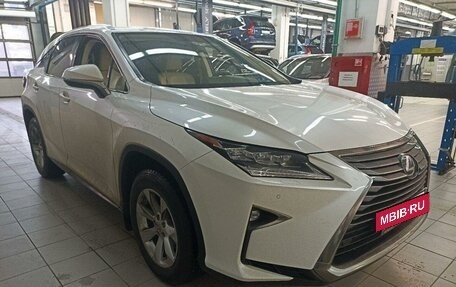 Lexus RX IV рестайлинг, 2017 год, 4 097 000 рублей, 3 фотография