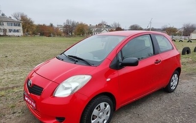 Toyota Yaris III рестайлинг, 2007 год, 530 000 рублей, 1 фотография