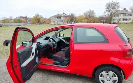 Toyota Yaris III рестайлинг, 2007 год, 530 000 рублей, 5 фотография