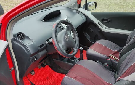 Toyota Yaris III рестайлинг, 2007 год, 530 000 рублей, 4 фотография