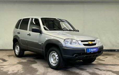 Chevrolet Niva I рестайлинг, 2015 год, 700 000 рублей, 3 фотография