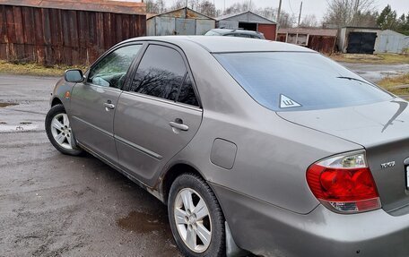 Toyota Camry V40, 2004 год, 635 000 рублей, 3 фотография