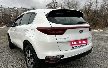 KIA Sportage IV рестайлинг, 2018 год, 1 960 000 рублей, 8 фотография