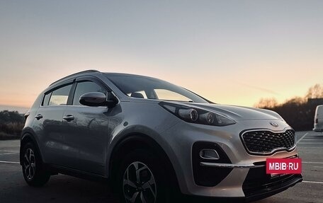 KIA Sportage IV рестайлинг, 2019 год, 1 965 000 рублей, 2 фотография