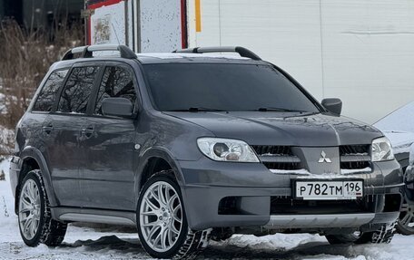 Mitsubishi Outlander III рестайлинг 3, 2005 год, 870 000 рублей, 1 фотография