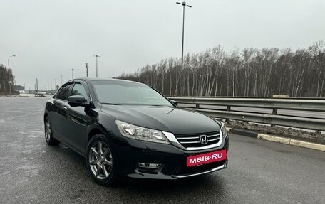 Honda Accord IX рестайлинг, 2013 год, 2 490 000 рублей, 3 фотография