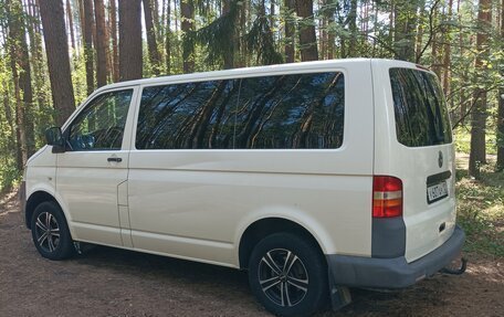 Volkswagen Transporter T5 рестайлинг, 2009 год, 1 400 000 рублей, 2 фотография