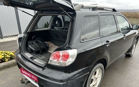 Mitsubishi Outlander III рестайлинг 3, 2004 год, 680 000 рублей, 3 фотография