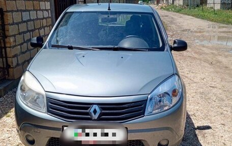 Renault Sandero I, 2012 год, 460 000 рублей, 2 фотография