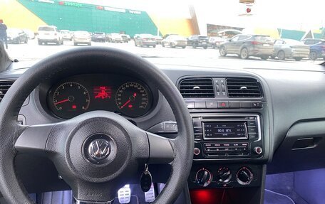 Volkswagen Polo VI (EU Market), 2011 год, 600 000 рублей, 4 фотография