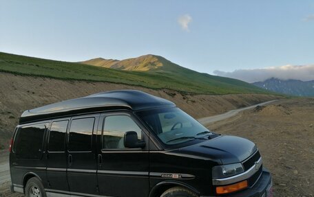 Chevrolet Express II, 2004 год, 2 500 000 рублей, 2 фотография