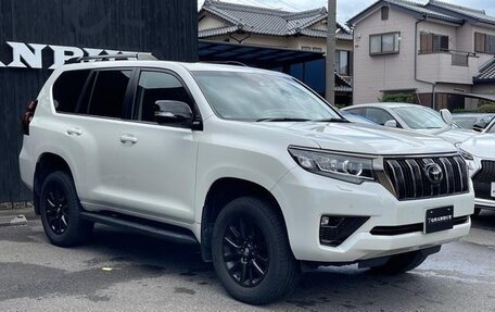 Toyota Land Cruiser Prado 150 рестайлинг 2, 2021 год, 3 250 050 рублей, 4 фотография