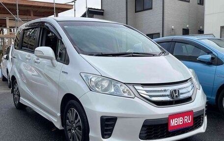 Honda Freed I, 2016 год, 947 000 рублей, 1 фотография