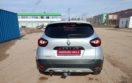 Renault Kaptur I рестайлинг, 2017 год, 1 300 000 рублей, 3 фотография