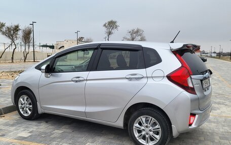 Honda Fit III, 2013 год, 980 000 рублей, 5 фотография