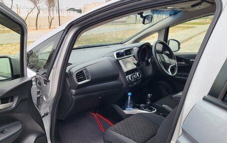 Honda Fit III, 2013 год, 980 000 рублей, 14 фотография