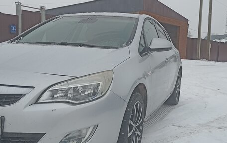 Opel Astra J, 2011 год, 500 000 рублей, 6 фотография