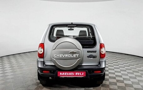 Chevrolet Niva I рестайлинг, 2015 год, 798 000 рублей, 7 фотография